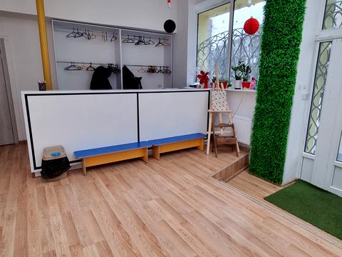 комерційна за адресою Половицька вул., 9