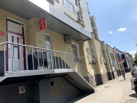 коммерческая по адресу Антоновича ул. (Горького), 157