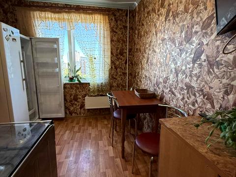 квартира за адресою Червоної Калини просп. (Володимира Маяковського), 18