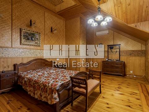 будинок за адресою Гідності вул. (Жертв Революції), 18