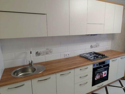 квартира за адресою В'ячеслава Чорновола вул., 5