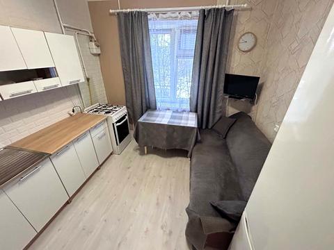 квартира за адресою Академіка Грушевського вул., 44
