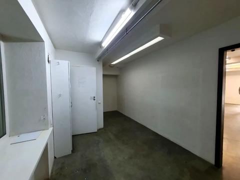 комерційна за адресою Олександра Поля просп. (Кірова), 12