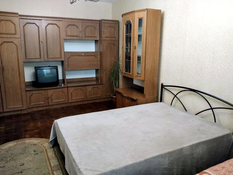 квартира за адресою Академіка Єфремова вул. (Командарма Уборевича), 27