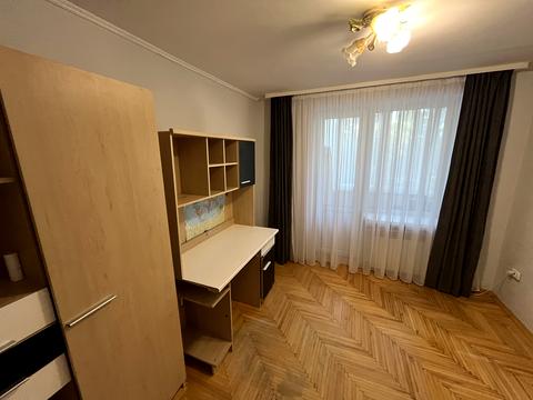 квартира за адресою Академіка Корольова вул., 13