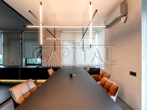 коммерческая по адресу Calle Dilova ул. (Димитрова), 1/2