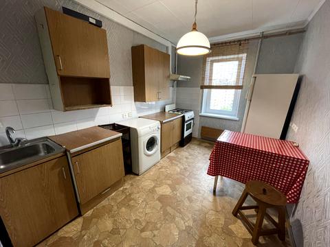 квартира по адресу Ревуцкого ул., 17-Б