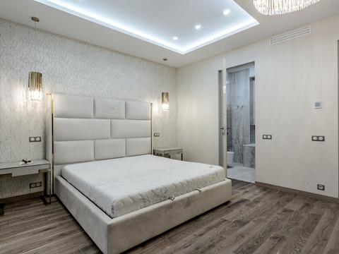 квартира за адресою Раїси Окіпної вул., 18