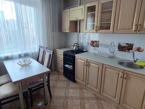 квартира за адресою Андрія Мельника вул., 14