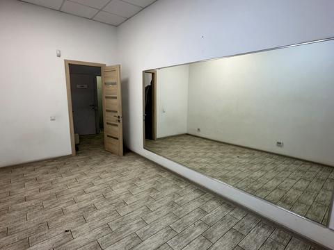 коммерческая по адресу Саксаганського, 45