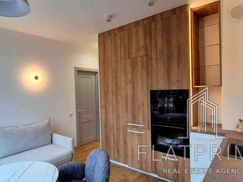 квартира за адресою Салютна вул., 2к17