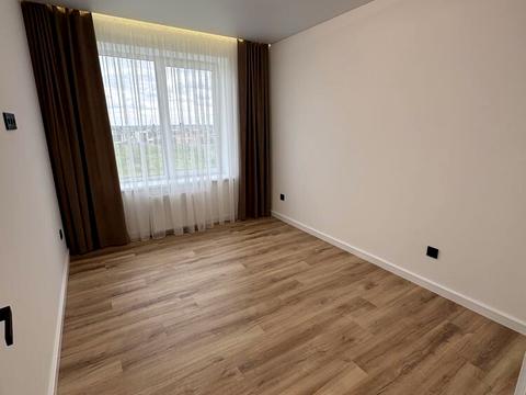 квартира за адресою Миколи Боголюбова вул., 1