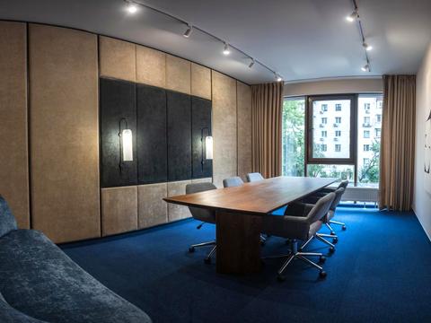 коммерческая по адресу Василя Тютюнника, 28а