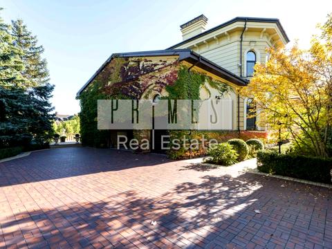 будинок за адресою смт. Козин, Столичне шосе