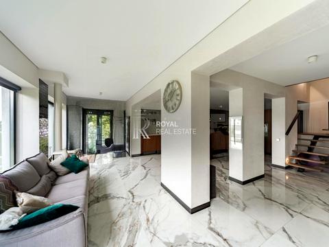 дом по адресу Озерная ул., 2/1