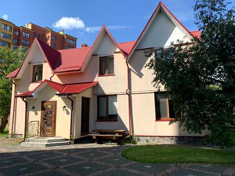 будинок за адресою Короленка вул., 1