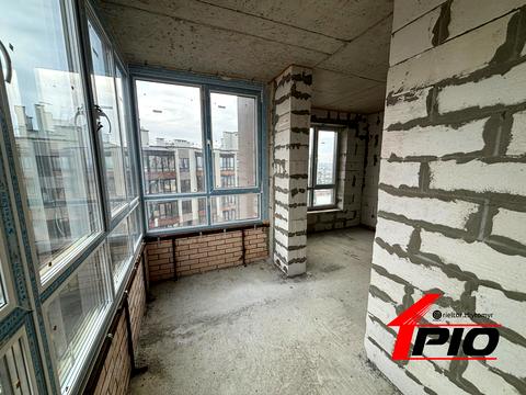 квартира за адресою Домбровського вул., 3