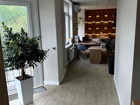 комерційна за адресою Січових Стрільців вул. (Артема), 84-А