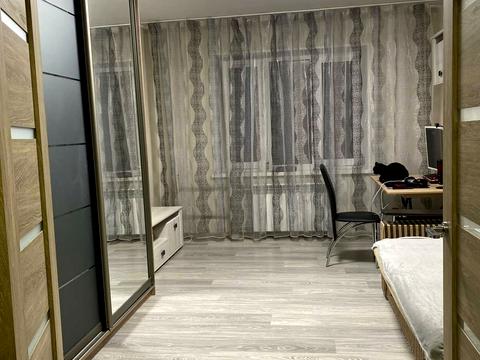 квартира за адресою Ревуцького вул., 19/1