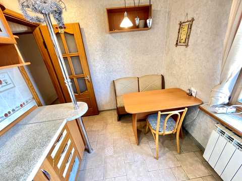 квартира за адресою Йорданська вул. (Лайоша Гавро), 11-Д