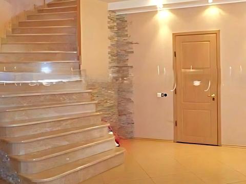 будинок за адресою Левадна вул.