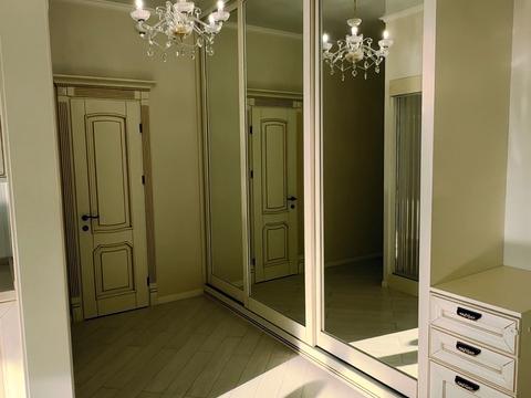квартира за адресою Дніпровська набережна вул., 14-А