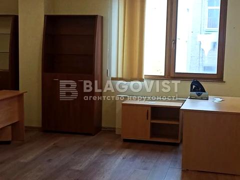 комерційна за адресою Велика Васильківська вул. (Червоноармійська), 64