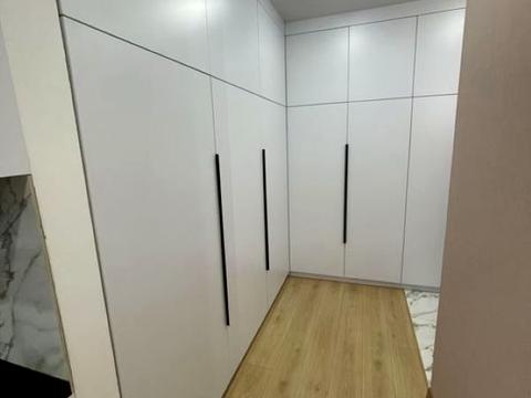 квартира по адресу Луговская ул., 255