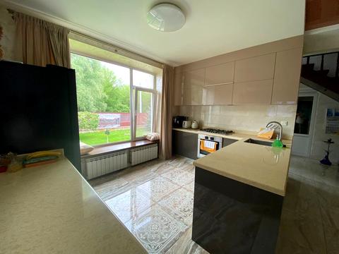 будинок за адресою Богдана Хмельницкого вул., 1