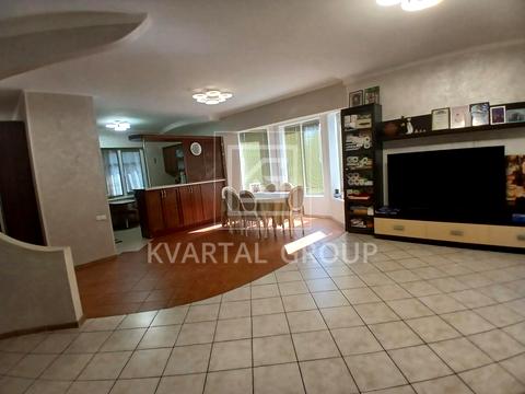 будинок за адресою ПОЛУНИЧНА