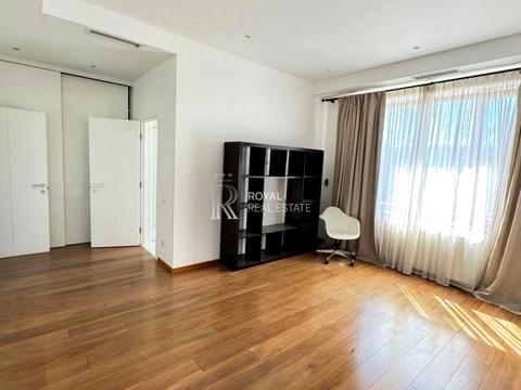 будинок за адресою молодіжна