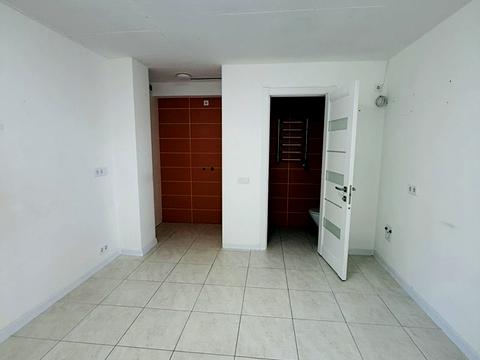 комерційна за адресою Щепова вул., 17