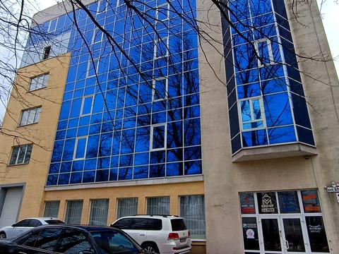 комерційна за адресою Сергія Подолинського вул. (Благоєва), 31-Б