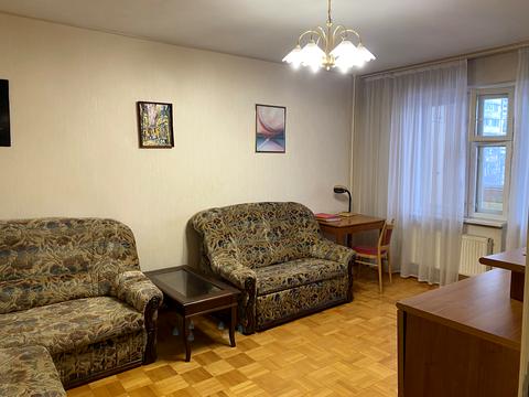 квартира по адресу Ларисы Руденко ул., 10-Б