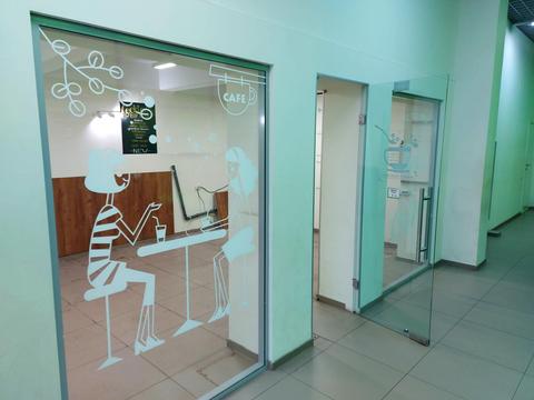 комерційна за адресою Костянтинівська вул., 71