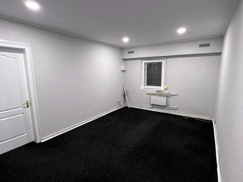 коммерческая по адресу просп. Леся Курбаса, 1 к2