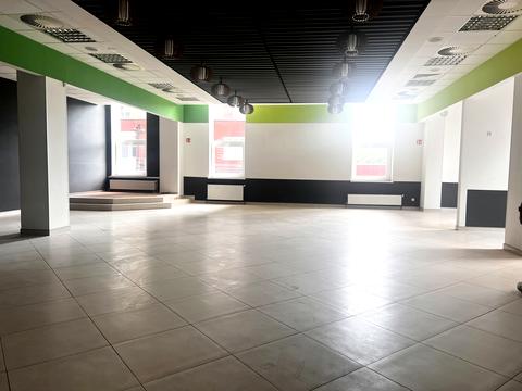 комерційна за адресою 23 Серпня вул., 33а