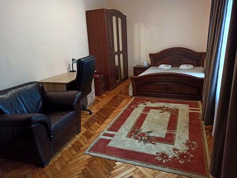 квартира за адресою Міцкевича, 6/7