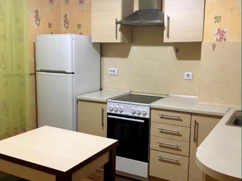 квартира за адресою Григорія Ващенка вул., 1