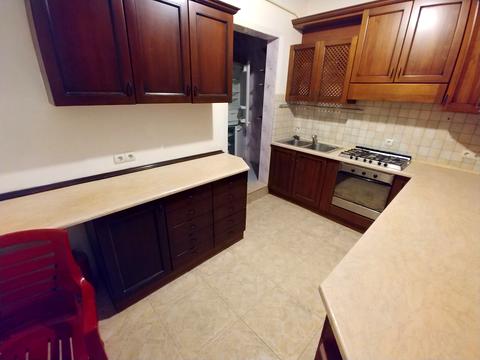 комерційна за адресою Старокозацька вул. (Комсомольська), 33