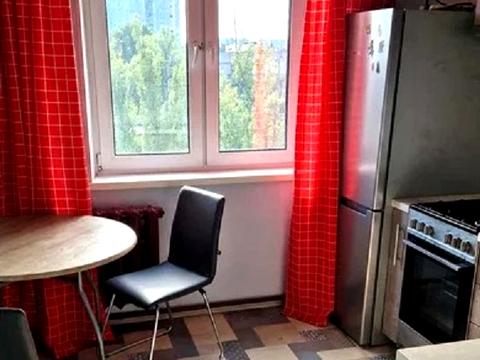 квартира за адресою Оріхуватська вул., 12