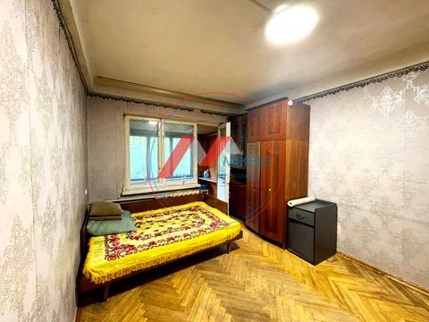 квартира по адресу Строителей ул., 18