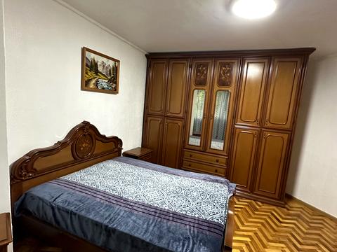 квартира по адресу Героев Крут бульв. (Героїв Сталінграду), 4