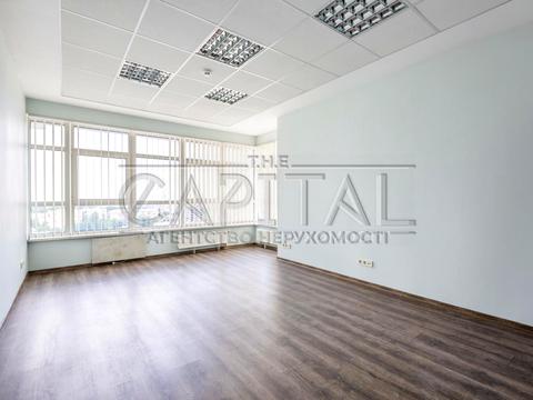 комерційна за адресою Кловський узвіз, 7а