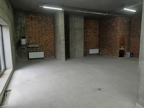 комерційна за адресою Університетська вул., 17-А