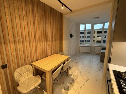 квартира за адресою Академіка Амосова вул., 67