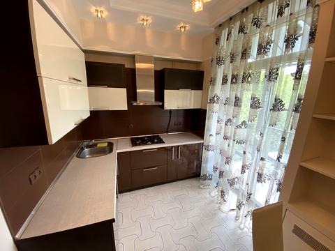 квартира за адресою Євгена Чикаленка вул. (Пушкінська), 1