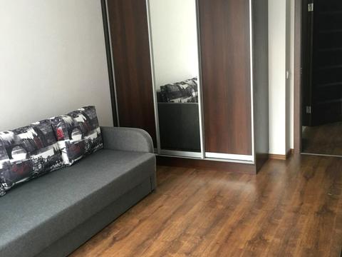 квартира за адресою Сім'ї Кульженків вул. (Петра Дегтяренка), 31-А