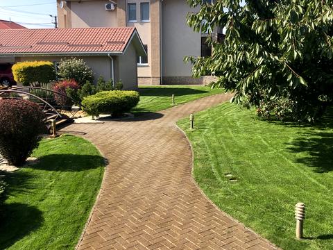 будинок за адресою Грушевського вул.