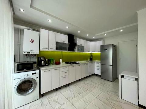 квартира за адресою Петра Маланюка вул., 52